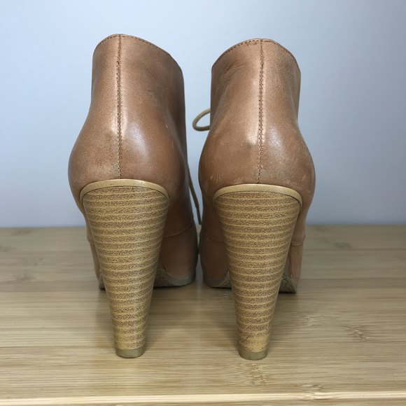 Ann Taylor LOFT Tan Genuine Leather Lace Up Peep Open Toe Heeled Booties sz 6.5 - Picture 3 of 9